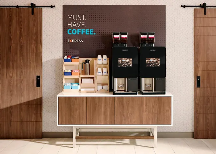 Holiday Inn Express Hotel & Suites Grove City By Ihg